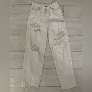urban outfitters cream jeans distressed